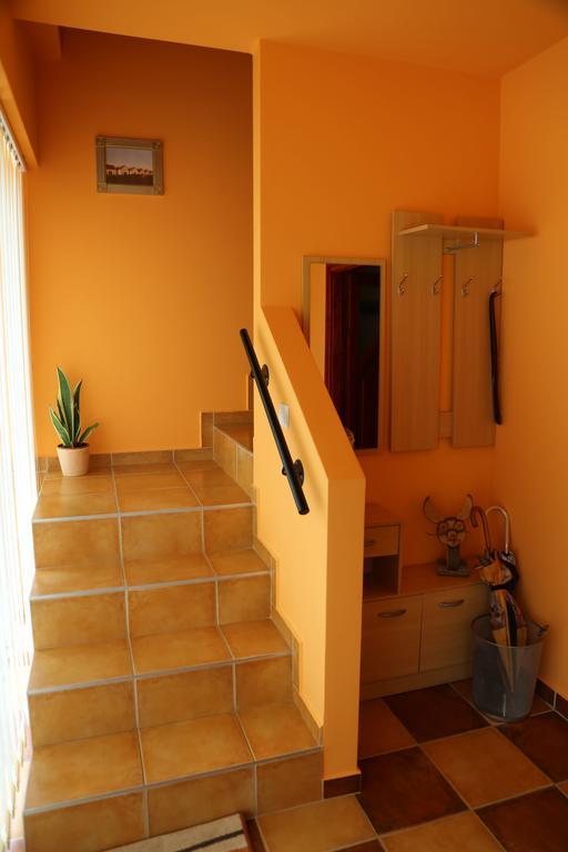 Vadviraghaz Apartamento Palkonya Exterior foto